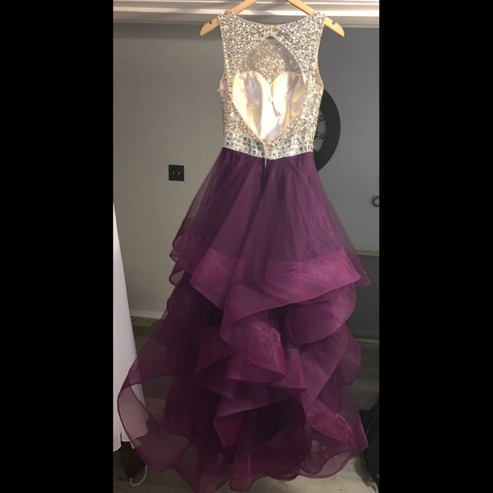 Prom; pageant Dress size 4 - Picture 6 of 8